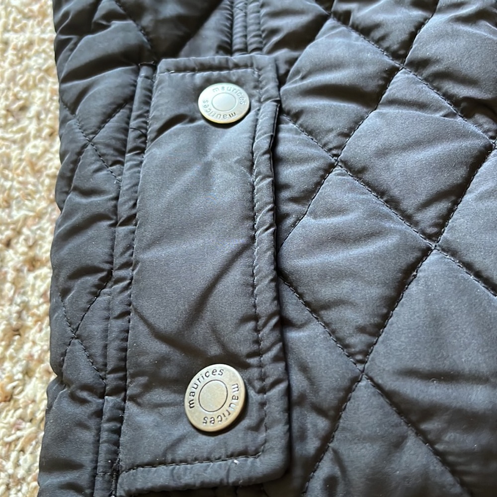 Womens vest - Picture 2 of 6